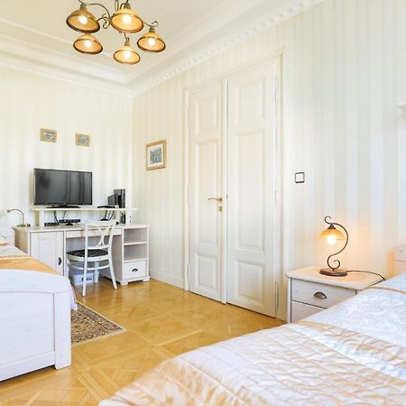 Apartman Nostalgia Карловы Вары Экстерьер фото